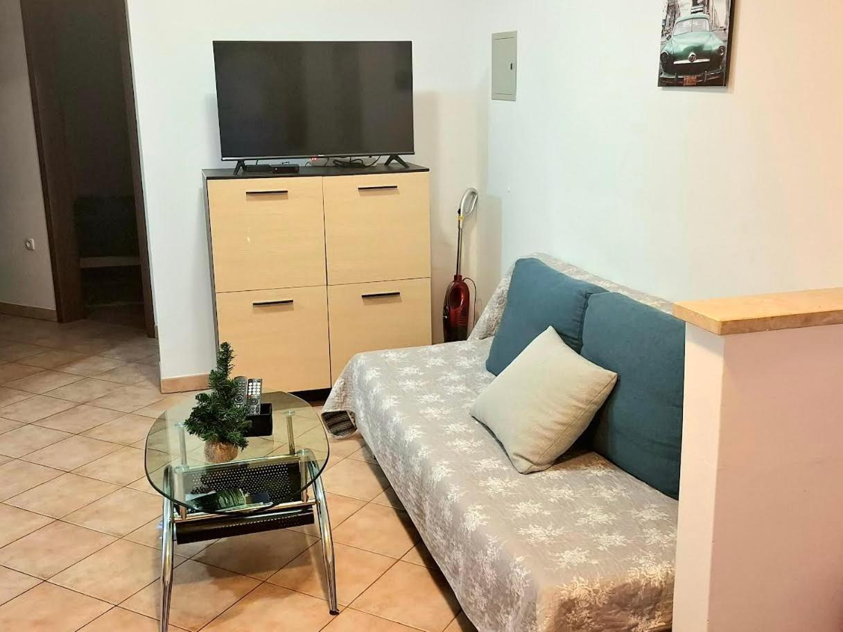 Apartmani Delas Pjescana Uvala Ngoại thất bức ảnh