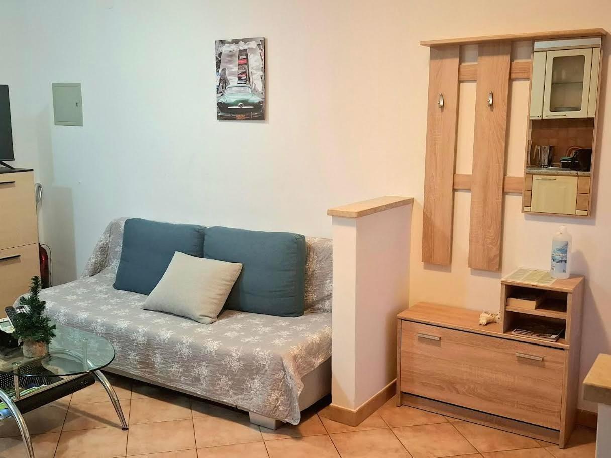 Apartmani Delas Pjescana Uvala Ngoại thất bức ảnh